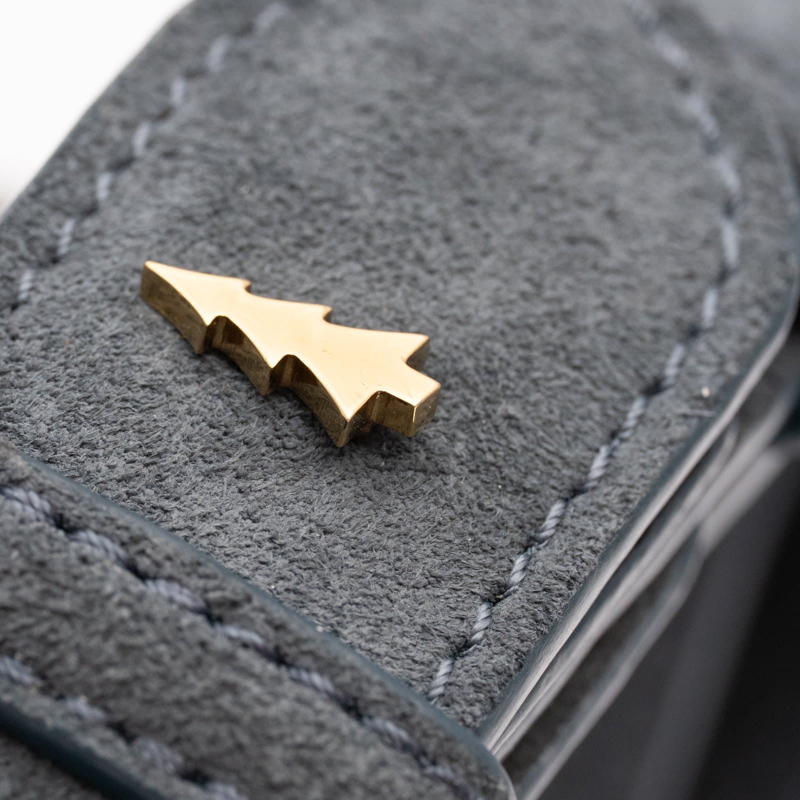 ARAS PINE Belt No. 039 — detail