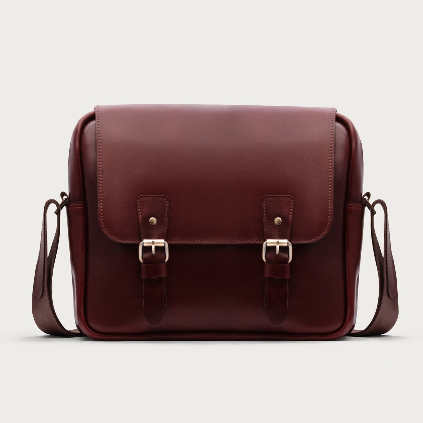 ARAS PINE Bellune Messenger — burgundy — leather messenger bag, handmade in Türkiye