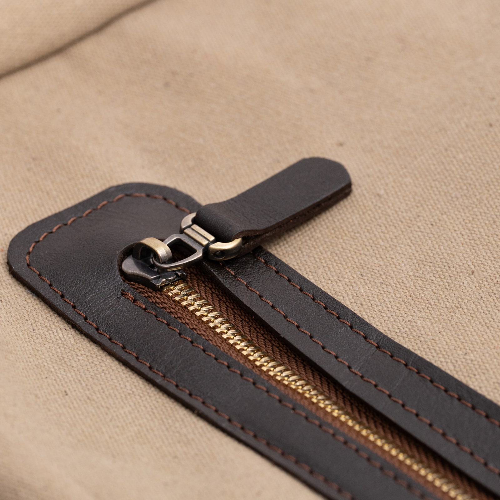 ARAS PINE Ferrando Backpack — cream canvas & chocolate leather, second close-up detail — leather backpack, handmade in Türkiye