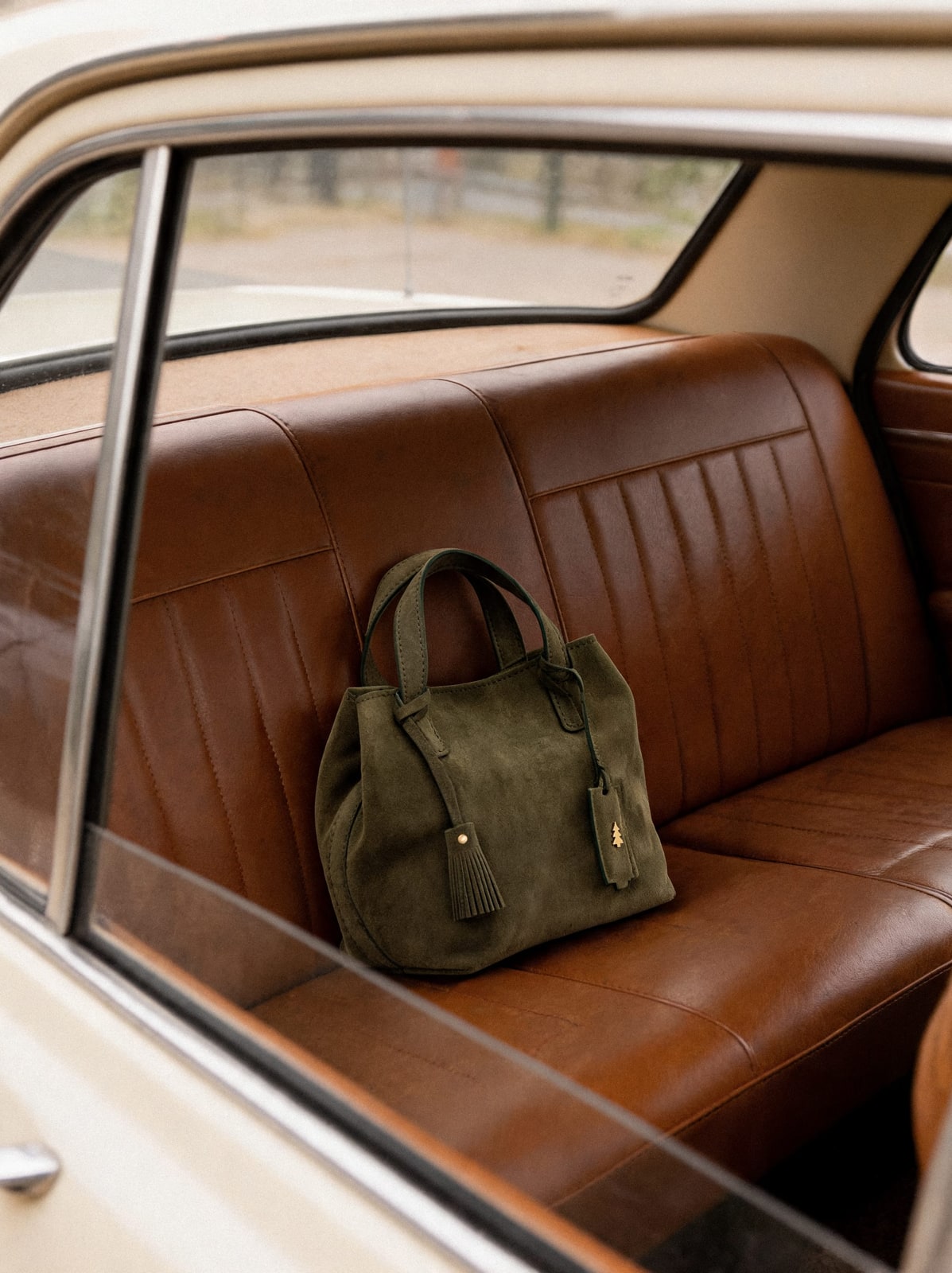 ARAS PINE Bellano Tote — suede tote on the leather bench seat of a vintage car — leather tote, handmade in Türkiye