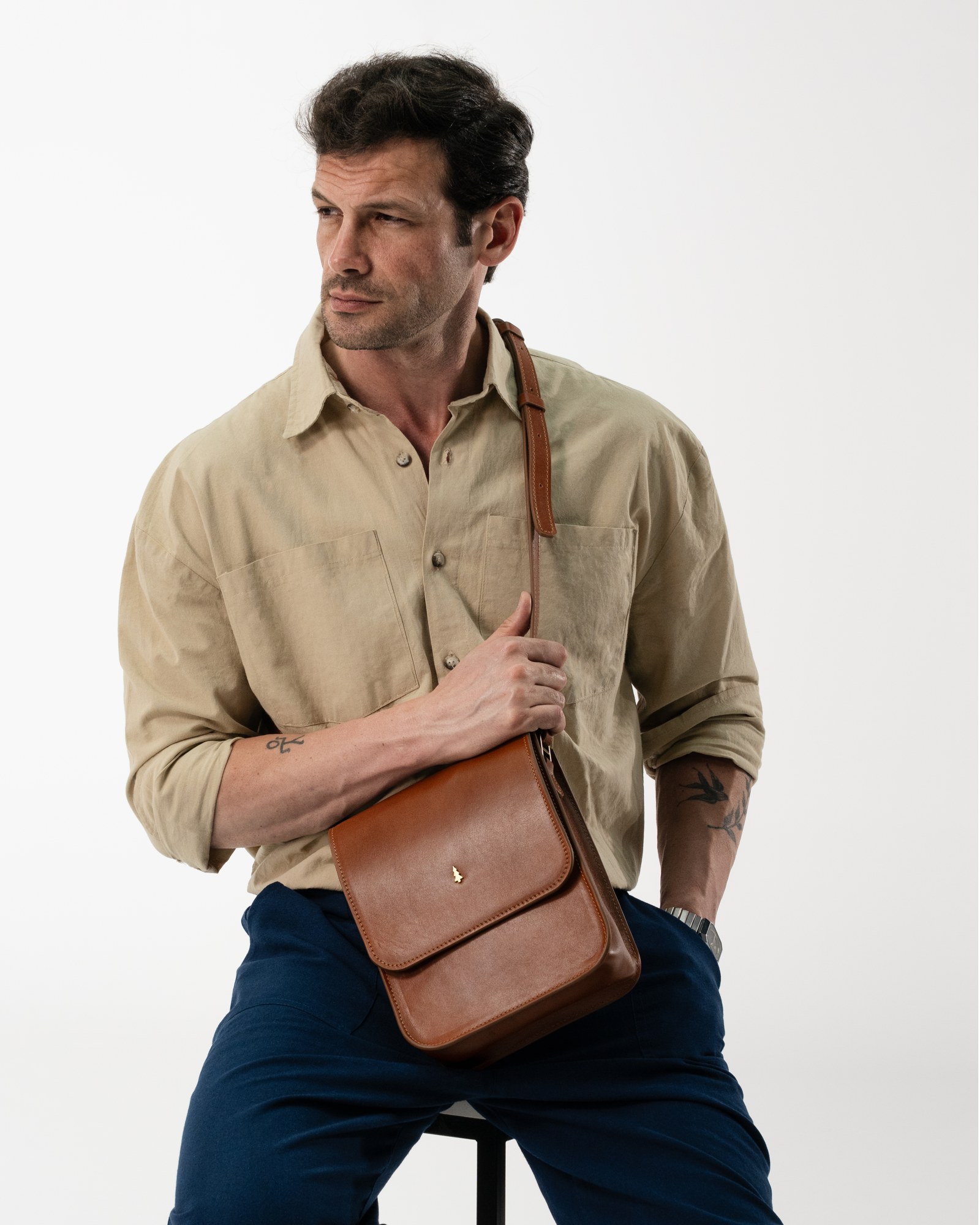 ARAS PINE Vittore Crossbody — tan, worn by model — leather crossbody bag (worn by a model), handmade in Türkiye