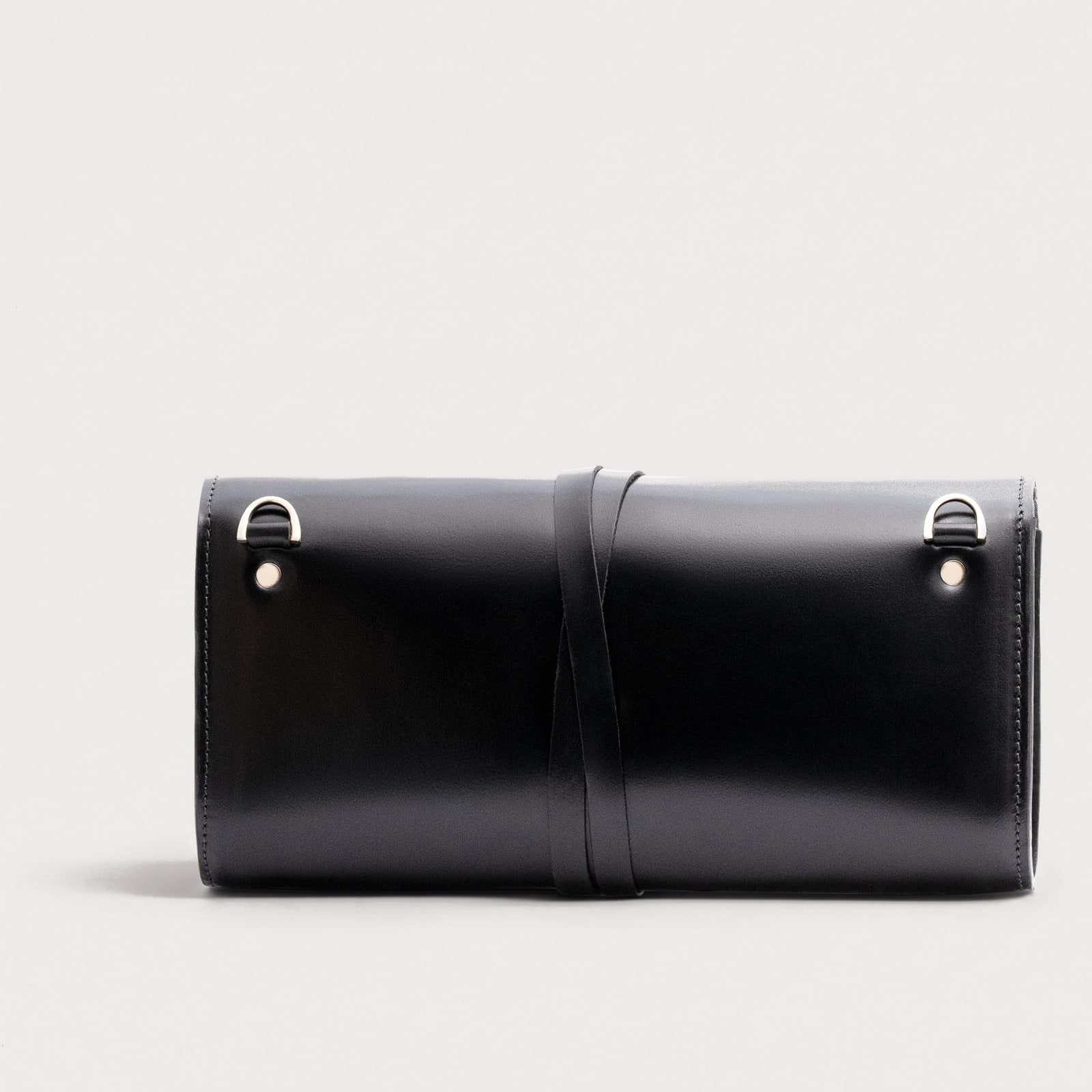 ARAS PINE Corda Clutch — black leather, back — leather clutch (back view), handmade in Türkiye