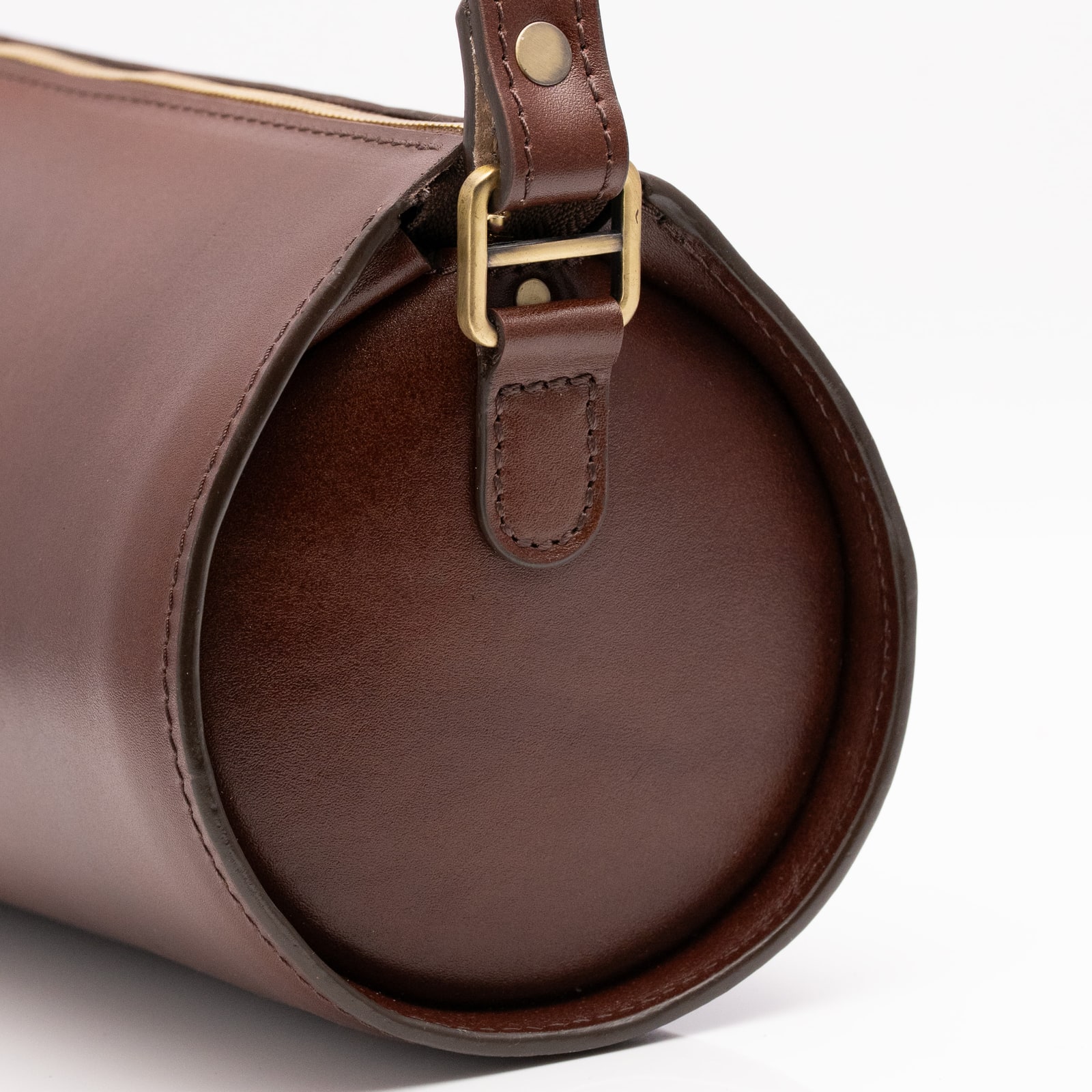 ARAS PINE — detail 2 — leather, handmade in Türkiye