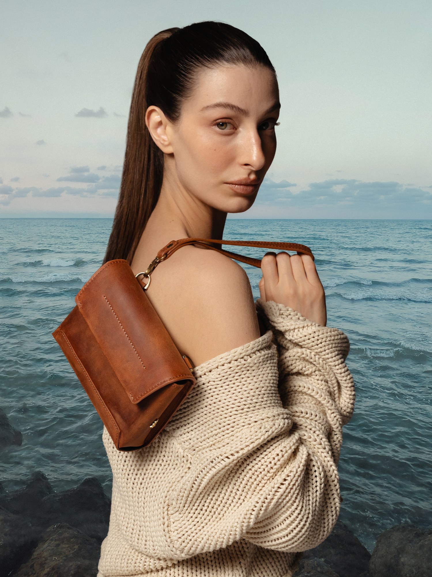 ARAS PINE Soren Crossbody — by the sea — leather crossbody bag, handmade in Türkiye